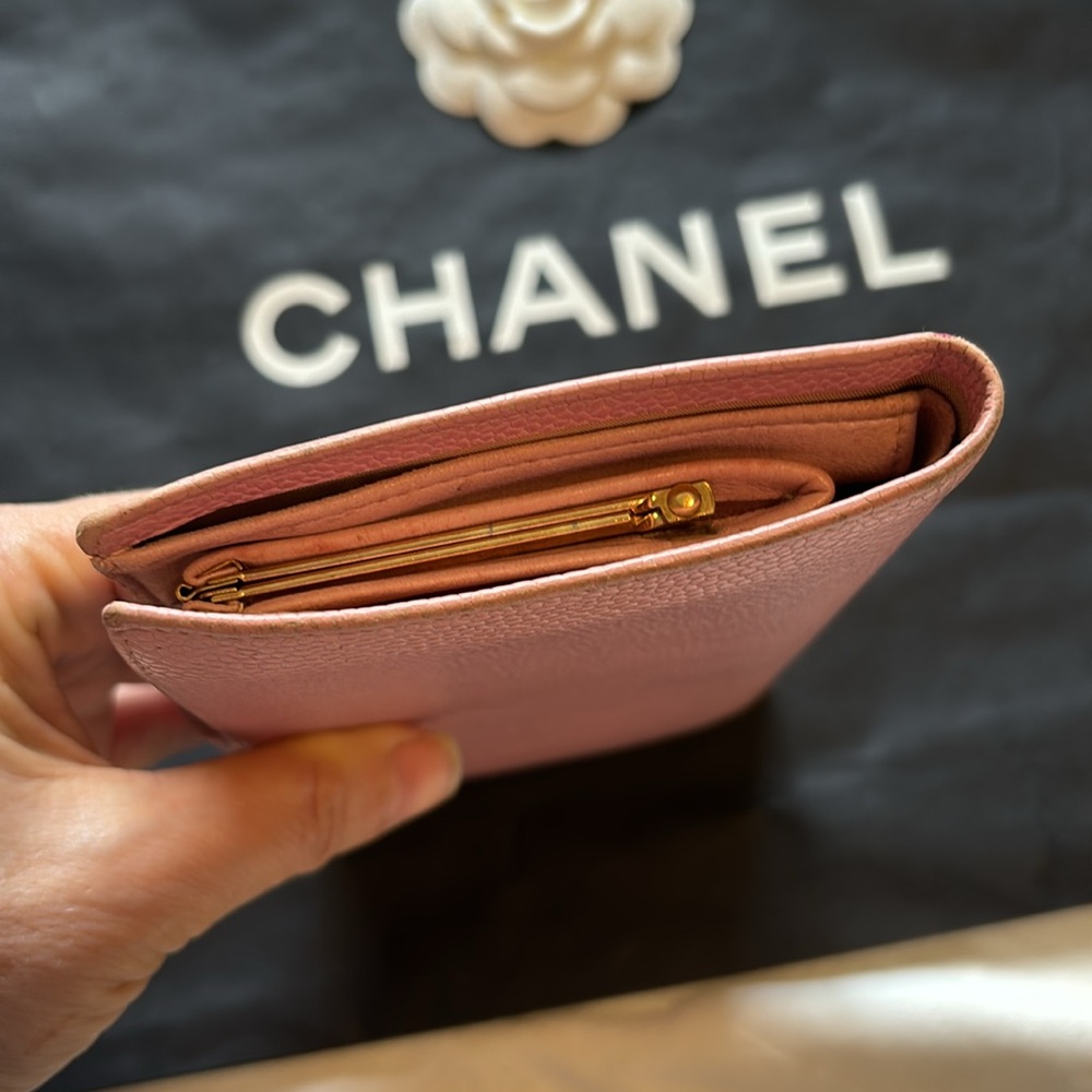 Chanel Wallet - Picture 4 of 15